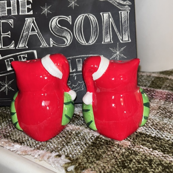 Christmas owls Salt& Pepper shakers - Pfaltzgraff Collections - Picture 2 of 6